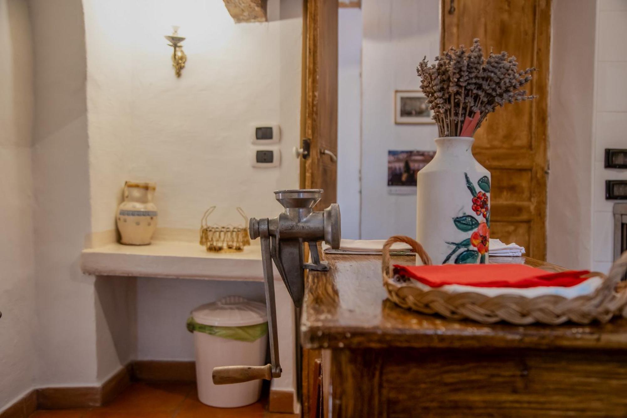 Casa Lanzara Apartment โมราโนคาลาโบร ภายนอก รูปภาพ